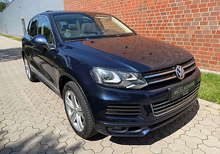 VW Touareg Volkswagen V8 TDI-DSG-R.LINE-LUFT-PANO-AHK-ACC-SIDE