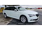 Skoda Superb 2.0/Navi/SHZ/Ab.Tempo/LED/220PS/Garantie