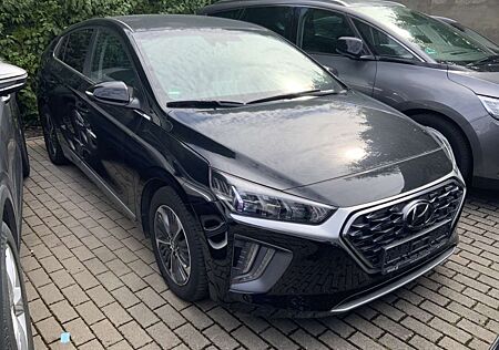 Hyundai Ioniq Style*PlugIn*ACC*R.Cam*Winterpaket*Navi