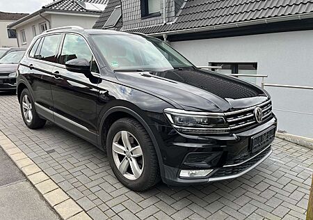 VW Tiguan Volkswagen 1.4 TSI Comfortline*Navi,LED,AHK,18"Alu,APP,1.Hd*
