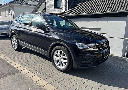 VW Tiguan Volkswagen 1.4 TSI Comfortline*Navi,LED,AHK,18"Alu,APP,1.Hd*
