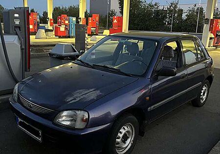 Daihatsu Charade CX