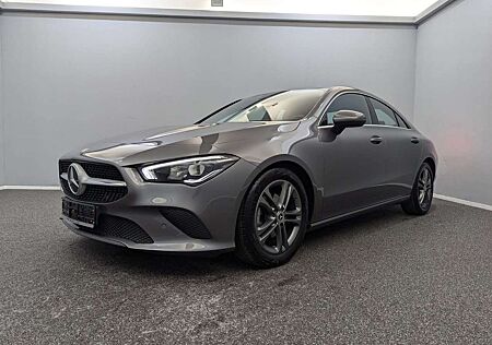 Mercedes-Benz CLA 180 COUPE*SCHALTER*LED*PDC*SPUR*NAVI