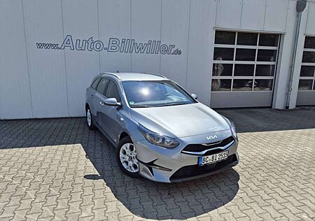 Kia Cee'd Ceed / Ceed Sportswagon 1.5 T-GDI (140 PS) ISG DCT7 Visio
