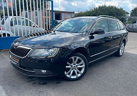 Skoda Superb Combi Exclusive Navi, Alufelgen, Bi-Xenon