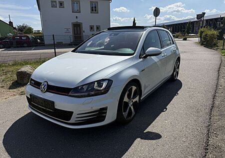 VW Golf GTI Volkswagen GTI BMT
