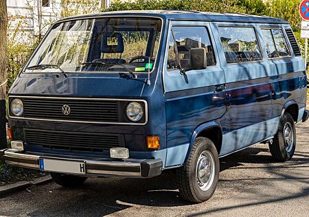 VW T3 Caravelle Volkswagen Caravelle GL 255 562/Z24