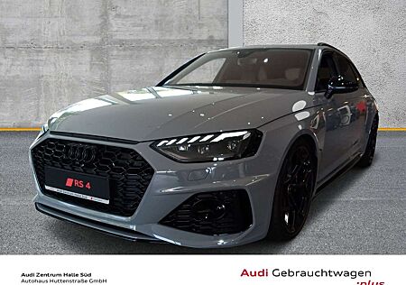 Audi RS4 Avant qu MATRIX PANO HuD 290KM/H AHK 20"