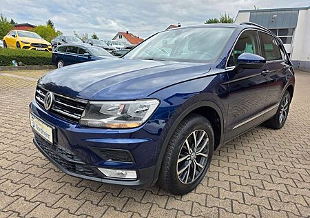 VW Tiguan Volkswagen 2.0 TDI Comfortline BMT/ DSG/ 4Motion