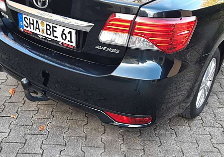 Toyota Avensis 1.8 Life 6-Gang