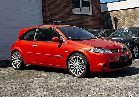 Renault Megane Sport Trophy 2.0 16V