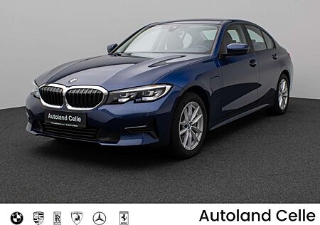 BMW 330 CockPitPr Navi PDC Alarm Geschwindigkeitsre