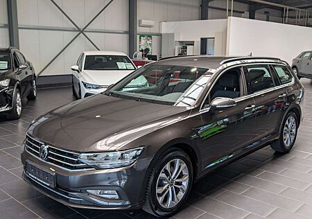 VW Passat Variant Volkswagen 2.0 TSI OPF DSG Business AHK Navi