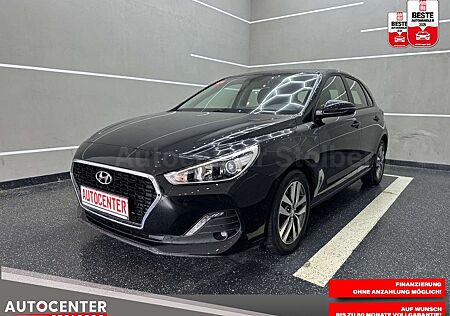 Hyundai i30 Trend "WENIG KM-MULTI-SITZH-PDC-TEMPO-ALU"