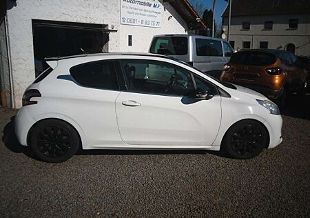 Peugeot 208 Allure Leder 156 PS Navi 112000KM Kamera