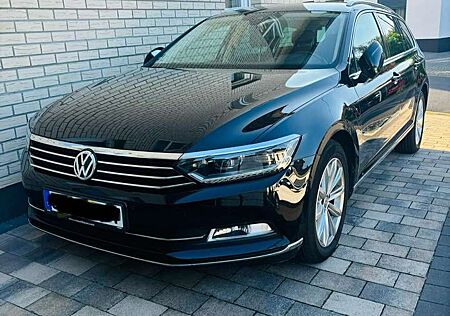 VW Passat Variant Volkswagen 2.0 TDI SCR DSG (BlueM. Tech) Highline