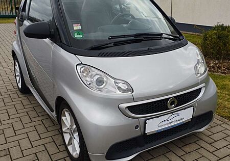 Smart ForTwo MHD/cabrio/Klima/ABS/RDC/Lederlenkrad/Alu