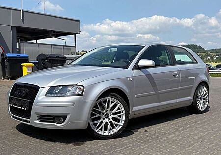 Audi A3 1.6 FSI *TÜV NEU* 18ZOLL Navi Klima PDC