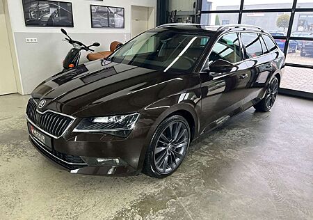 Skoda Superb Combi 2.0 TDI DSG Style 4x4+STHZ+ACC+AHK