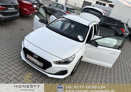 Hyundai i30 Kombi 1.6 YES!*DIESEL*AUTOMATIK*SERVICE NEU*GAR...