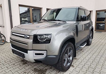 Land Rover Defender 90 D250 SE