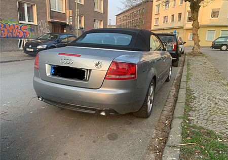 Audi A4 Cabriolet 3.0 TDI DPF quattro tiptronic