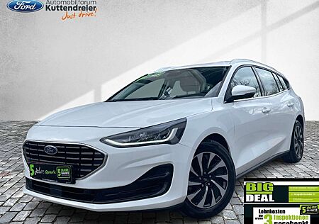 Ford Focus Turnier Titanium Navi LED 2xPDC Sitzheiz.