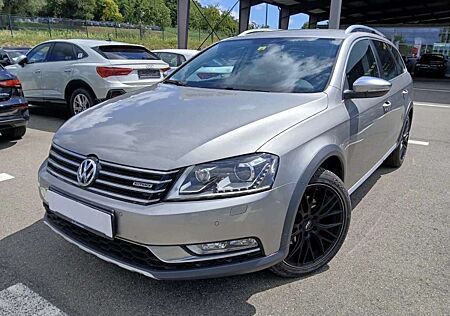 VW Passat Alltrack gebraucht kaufen VW Passat Alltrack Volkswagen Alltrack*2,0 TDI*4Motion*Automatik*AHK*LED*Xenon*