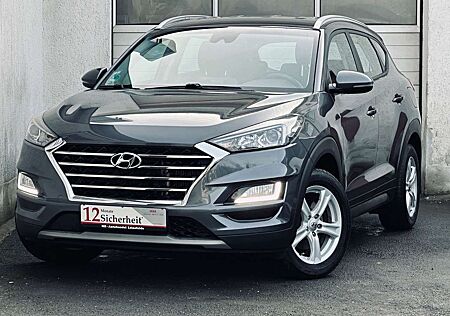 Hyundai Tucson 4WD*NAVI*KAMERA*SHZ*LHZ*EURO6*TÜV NEU