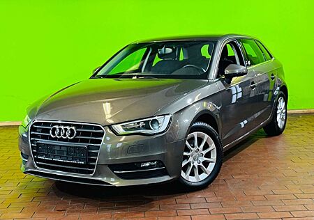 Audi A3 Sportback Attraction Einparkhilfe Xenon