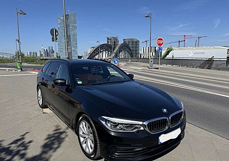 BMW 530i 530 Touring Aut. Sport Line