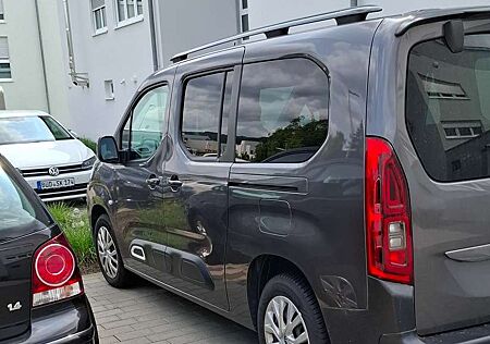 Citroën Berlingo Citroen XL PureTech 130 EAT8 SHINE