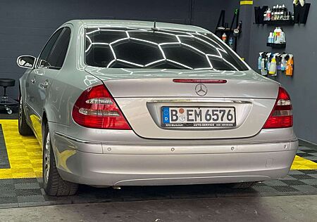 Mercedes-Benz E 240