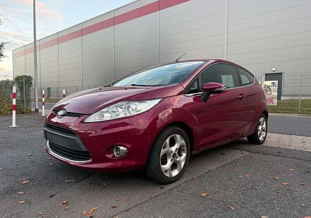 Ford Fiesta Titanium TÜV NEU/KLIMAAUTOMATIK