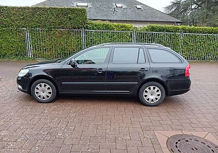Skoda Octavia II Combi 1.6 TDI, NAVI, KLIMA 2 ZONEN, SHZ