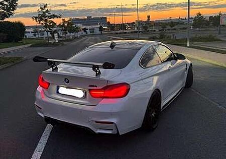 BMW M4 Coupe DKG 800 PS traumhaftes Auto 1 of 1
