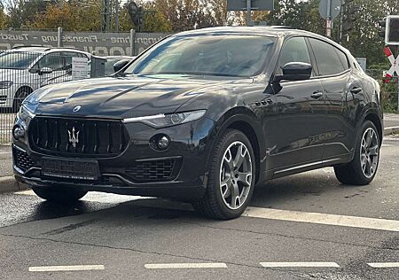Maserati Levante GRANLUSSO Q4*SERVICE BEI *