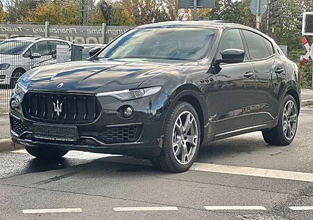 Maserati Levante GRANLUSSO Q4*SERVICE BEI *