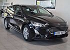 Ford Focus 1,5 EB*Cool & Connect*PDC*Navi*LED*Tempom.