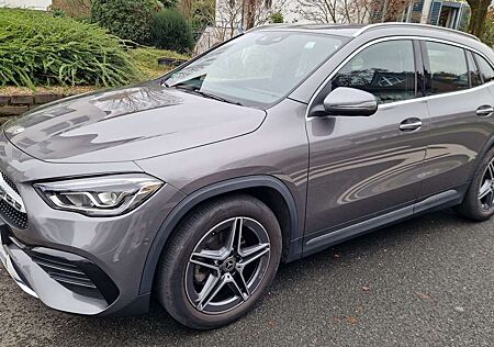 Mercedes-Benz GLA 200 GLA 7G-DCT AMG Line