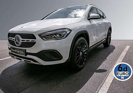 Mercedes-Benz GLA 200 PANO AHK LEDER 20 ZOLL MEMORY TOTWINKEL