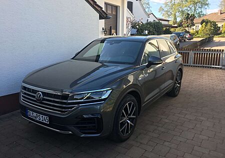 VW Touareg Volkswagen 3.0 V6 TDI 4Motion DPF Automatik R Line