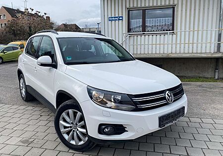 VW Tiguan Volkswagen 2.0 TDI 4Motion *Navi*Tempomat*AHK*PDC*