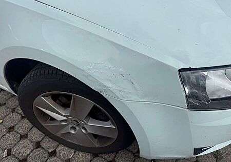 Skoda Octavia AMBITION NAVI KLIMA KOMBI *KEIN TÜV* ALU