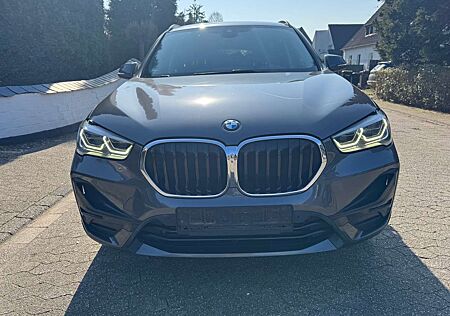 BMW X1 SPORT LINE NAVI+HUD LEDER STANDHEIZUNG LED 18ZOLL