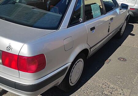 Audi 80 Avant Europa