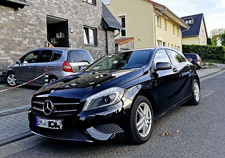 Mercedes-Benz A 180 BlueEFFICIENCY Edition Style