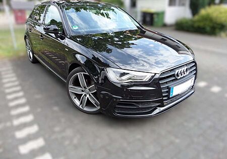 Audi A3 Sportback 2.0 TDI S-Tronic S-Line 8 x Alu Navi