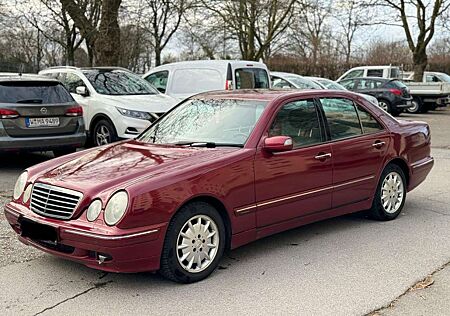 Mercedes-Benz E 220 CDI