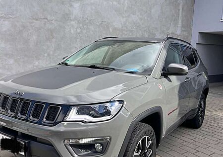 Jeep Compass 2.0 MultiJet Active Drive Low Automatik Trailhawk